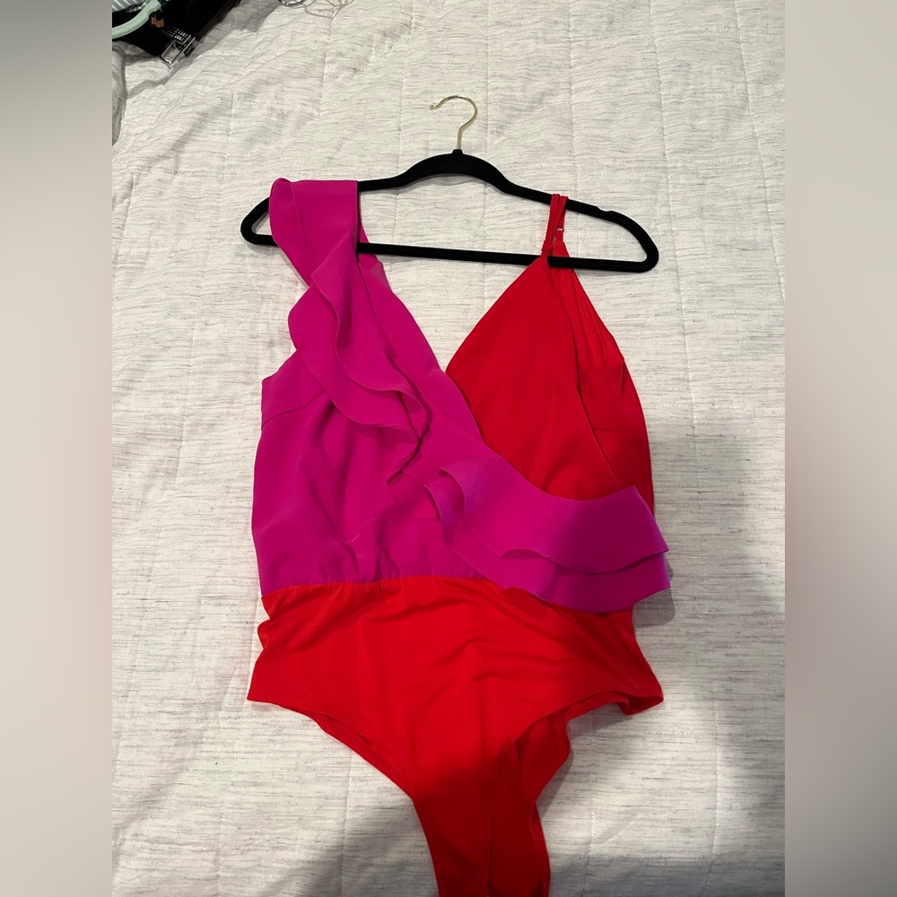 Color block bodysuit